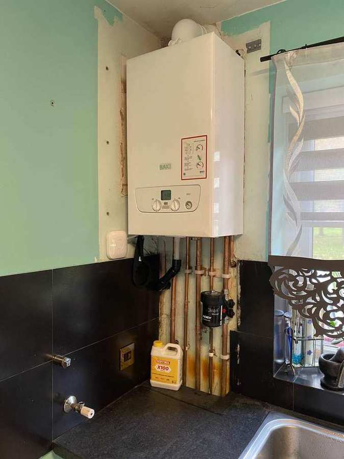 Baxi 800 kitchen install with MagnaClean — HeatWave Manchester